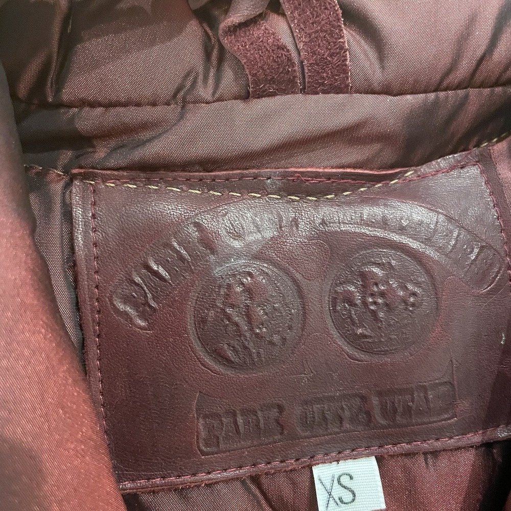 Vintage Western Leather Maroon Puffer Vest Women's XS Cowboy Ranch Boho 70's 80s - Picture 9 of 13